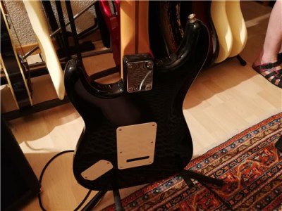 fenderstratmidi-10